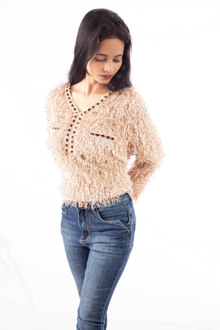 short top with frills in beige and red