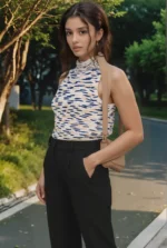 Mélange round Neck knit Sleeveless Top in White - Image 3