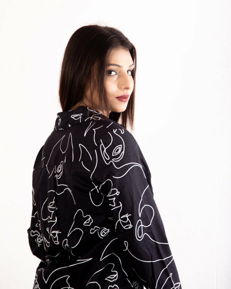 Abstract Face Line Art Co-ord Set - Image 4